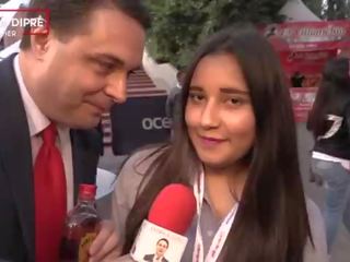 Keistas video apie a meksikietiškas mergaitė su andrea dipra