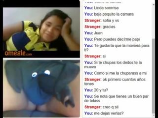 Compilaci&oacute;n final tetona y panochita omegle, eles quero ver meu caralho