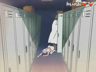 Anime pelata tyttö saa hänen ulkosynnyttimet rikotaan