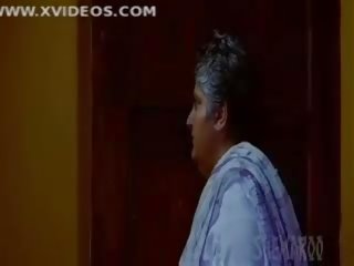 Indian actress divya dutta all hot scenes in hisss