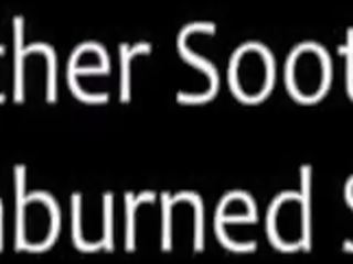 ใหญ่ กระดุม แม่ soothes อาย บุตรชาย - casca akashova - ครอบครัว การรักษาด้วย - ภาพตัวอย่าง