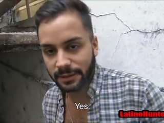 Barbado heterosexual latino como sin cortar polla