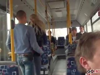 Lindsey olsen prdel v prdeli na the veřejné bus; amatér, blondýnka, výstřik, autobus pohlaví, připojenými opčními výstřel, přírodní sýkorka