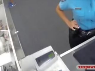 Grande tette polizia ufficiale succhia e scopata il pegno uomo