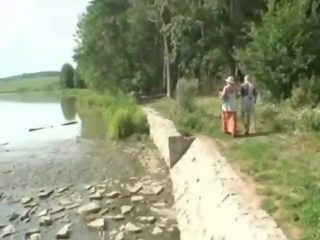 Miang/gatal nenek menghisap lama zakar dalam yang hutan