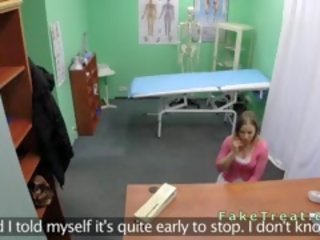 Γιατρός fucks μητέρα που θα ήθελα να γαμήσω ασθενής