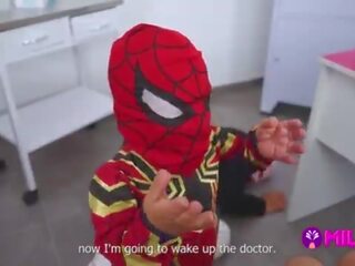 Orang kerdil spider-man defeats clinics pencuri dan seksi maryam menyebalkan dia cock&period;&period;&period; pahlawan atau villain&quest;