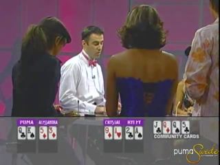 Bjonde pumë suedez wins një jackpot brenda poker